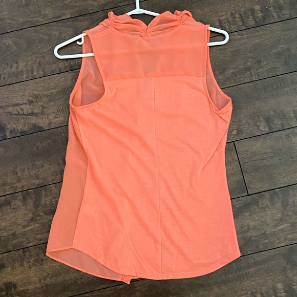 Ladies sleeveless blouse - Picture 2 of 3